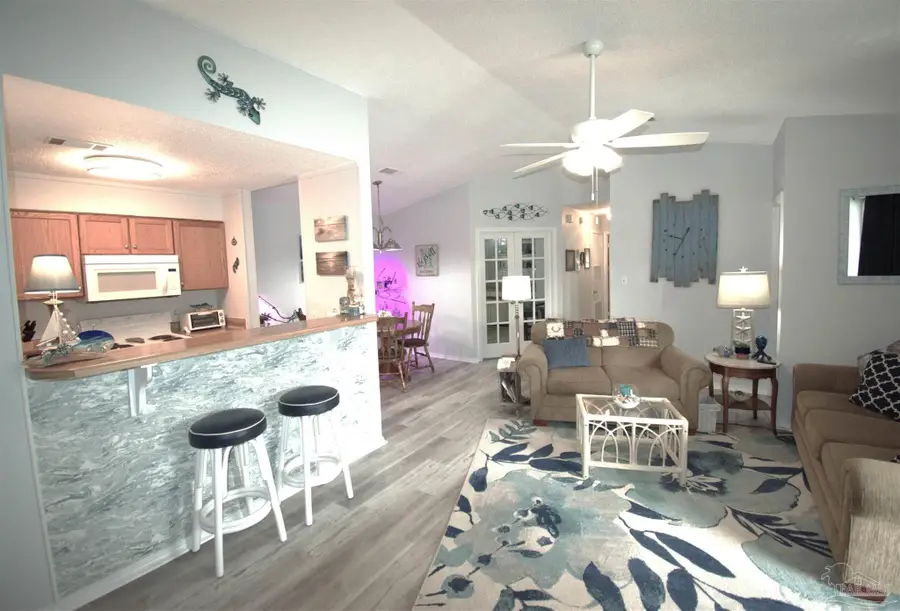 601 E Burgess Rd, Pensacola, FL 32504 - Image #3