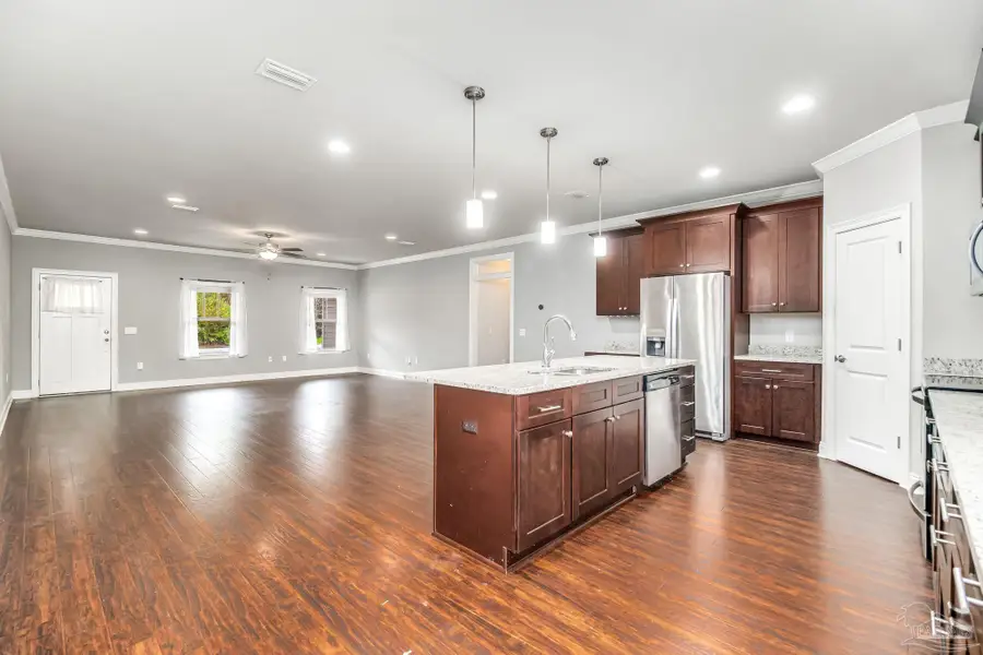 9115 Ridge Dr, Navarre, FL 32566 - Image #2