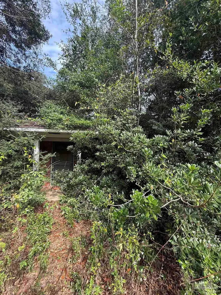 4444 Angie Ln, Pace, FL 32571 - Image #2