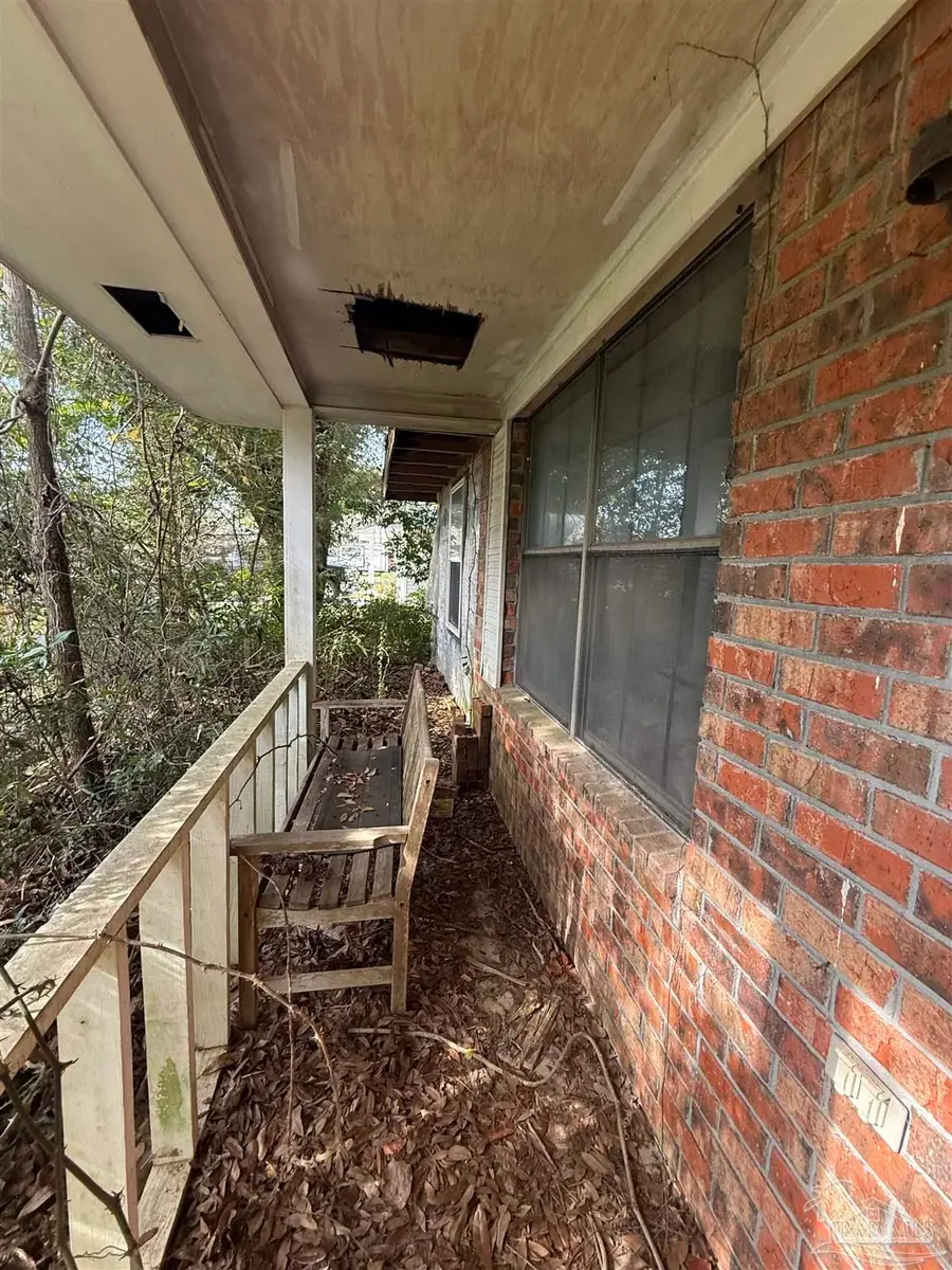 4444 Angie Ln, Pace, FL 32571 - Image #3