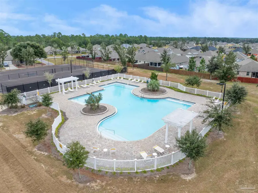 3933 Morning Dew Dr, Milton, FL 32583 - Image #2