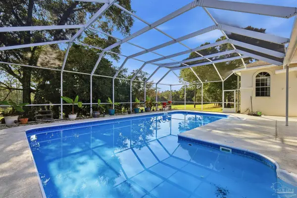 3139 Marcus Pointe Blvd, Pensacola, FL 32505