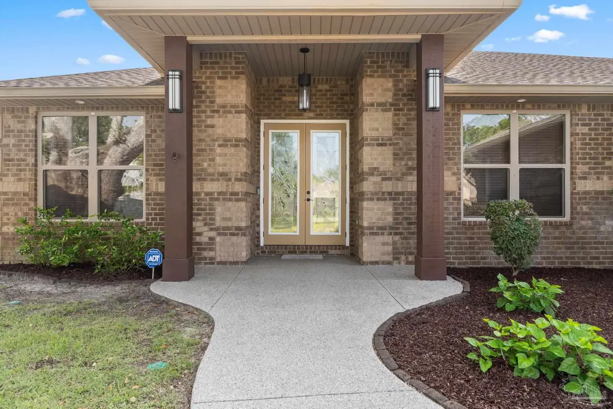 950 Paradise Beach Cir, Pensacola, FL 32506 - #1