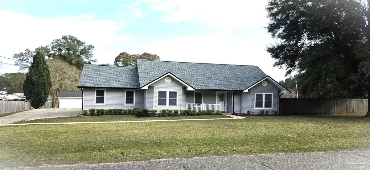 7300 Glidden Ln, Pensacola, FL 32526 - Image #1