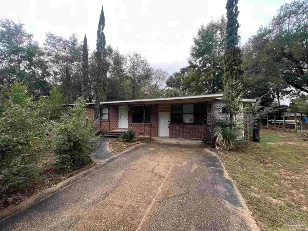 5733 Orange St, Milton, FL 32570