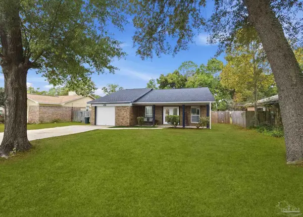 4044 Elmcrest Dr, Pensacola, FL 32504