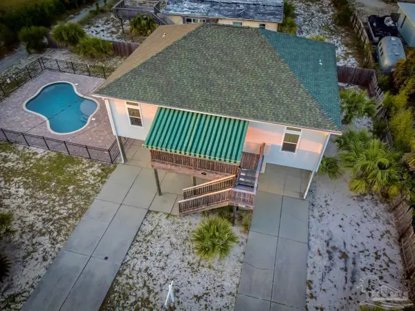 709 Maldonado Dr, Pensacola Beach, FL 32561