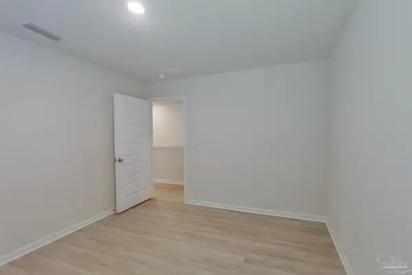 321 Monarch Ln, Pensacola, FL 32503