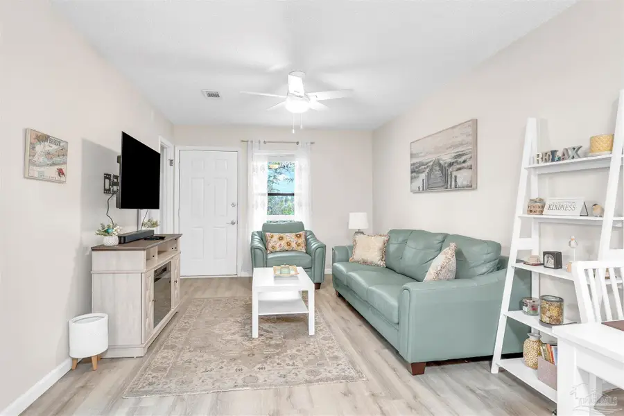 3202 Redwood Ln #212, Gulf Breeze, FL 32563 - Image #2