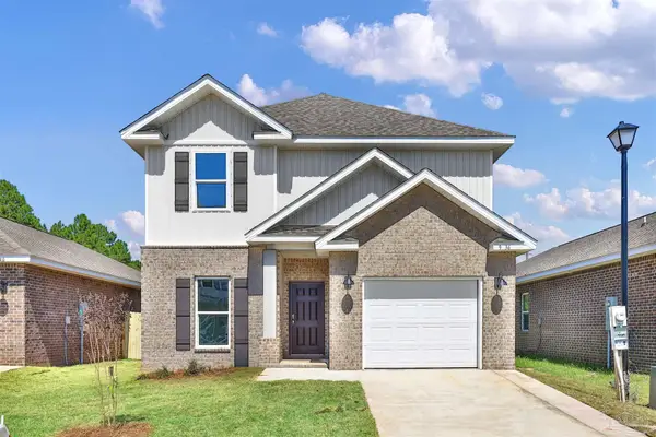 9904 Starling Dr, Pensacola, FL 32506