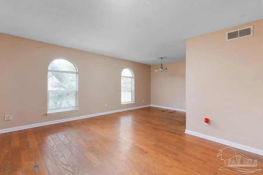 6096 Schofield Dr, Pensacola, FL 32506 - Image #3