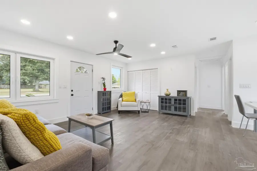 4732 Pine Ln, Pace, FL 32571 - Image #2