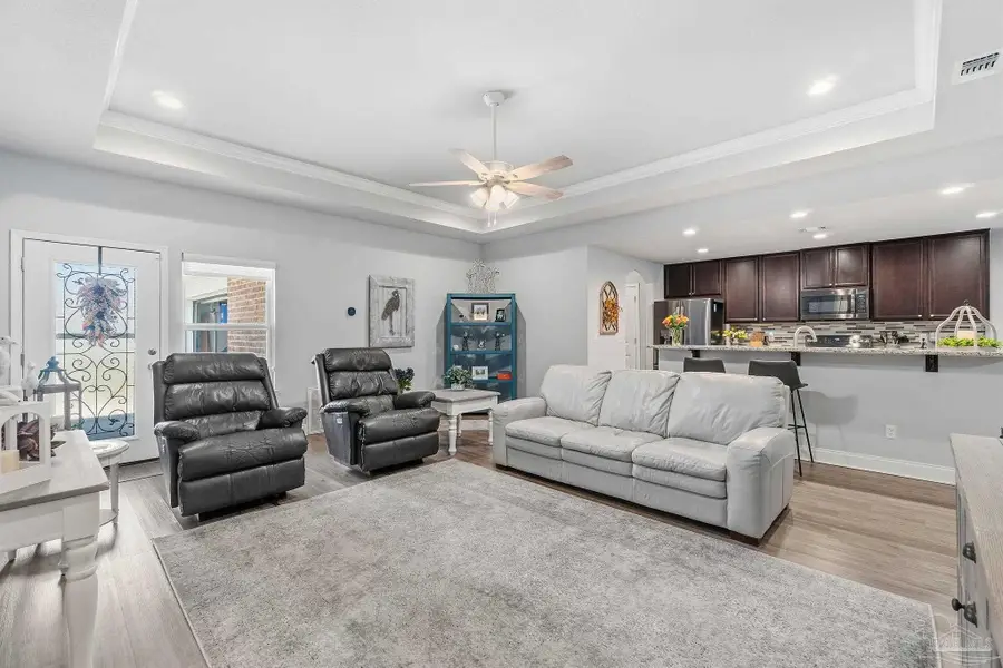 1827 Sundown Dr, Navarre, FL 32566 - Image #3