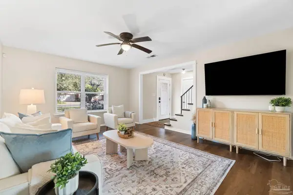 2709 Sunrunner Ln, Gulf Breeze, FL 32563