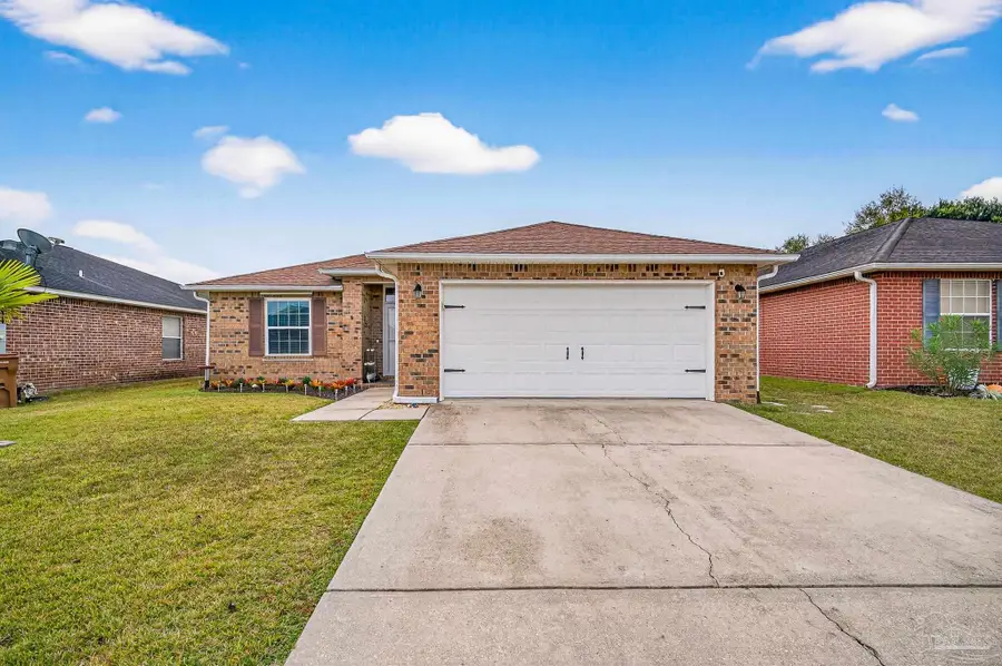 4890 Hilarita Cir, Pace, FL 32571 - Image #2