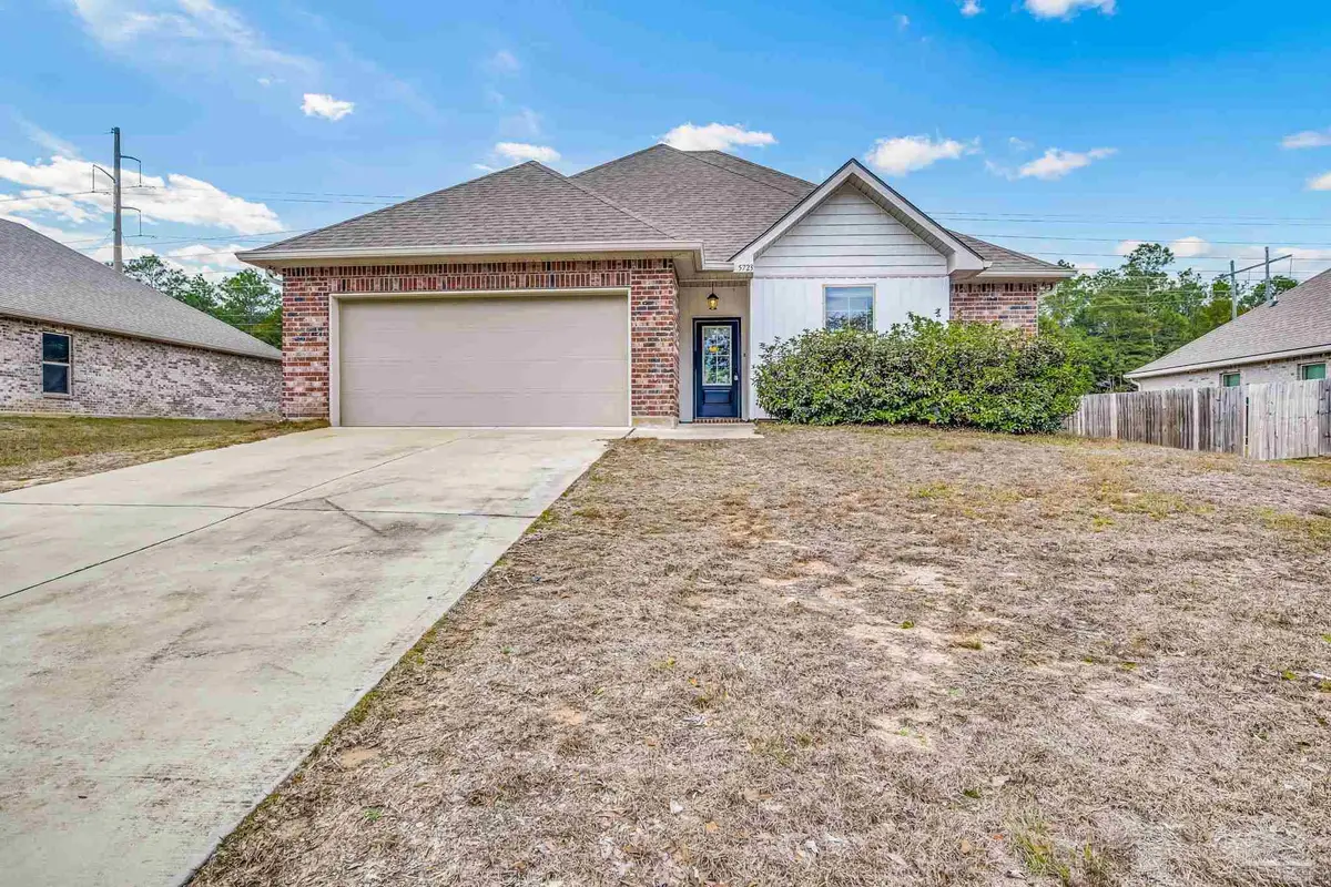 5723 Maggie Rose Cir, Milton, FL 32570 - Image #1