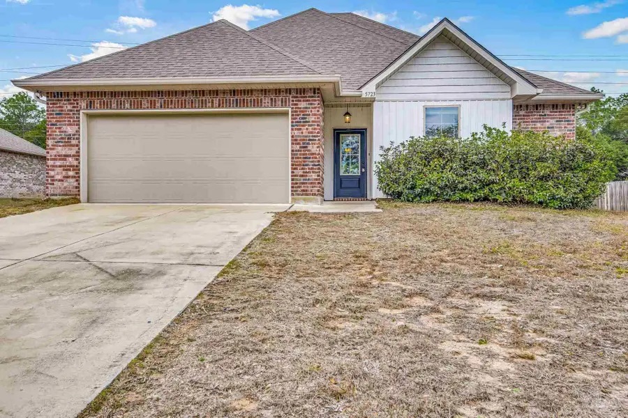 5723 Maggie Rose Cir, Milton, FL 32570 - Image #2