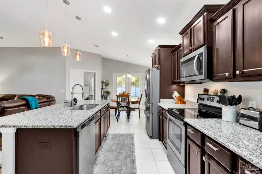 4304 Village Oak Ln, Pace, FL 32571 - Image #3