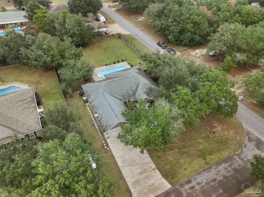 8072 San Pedro Plaza, Navarre, FL 32566 - Image #3