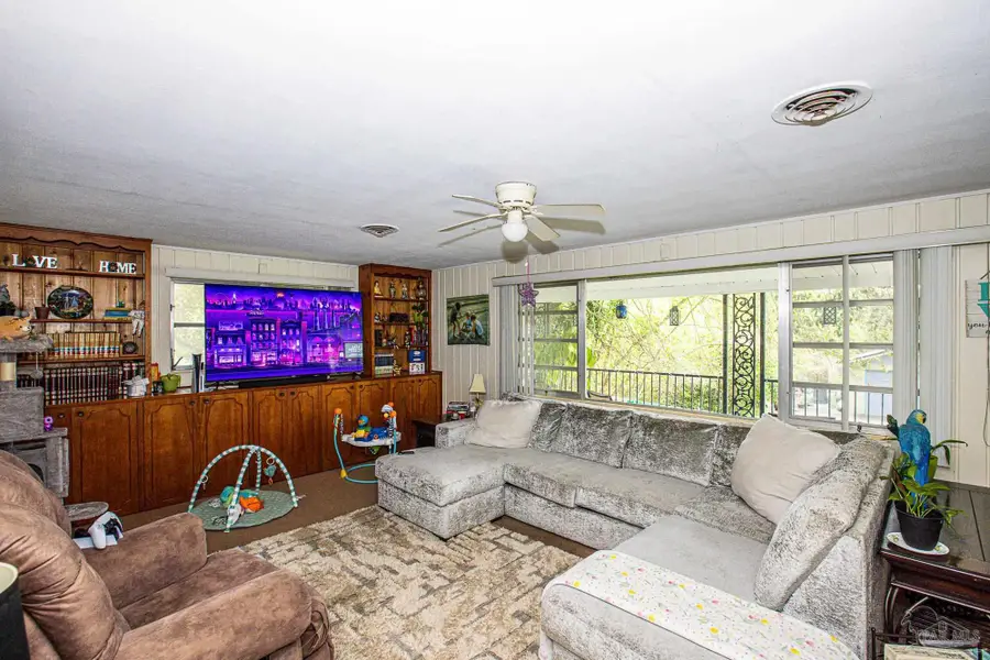 500 Lownde Ave, Pensacola, FL 32507 - Image #2