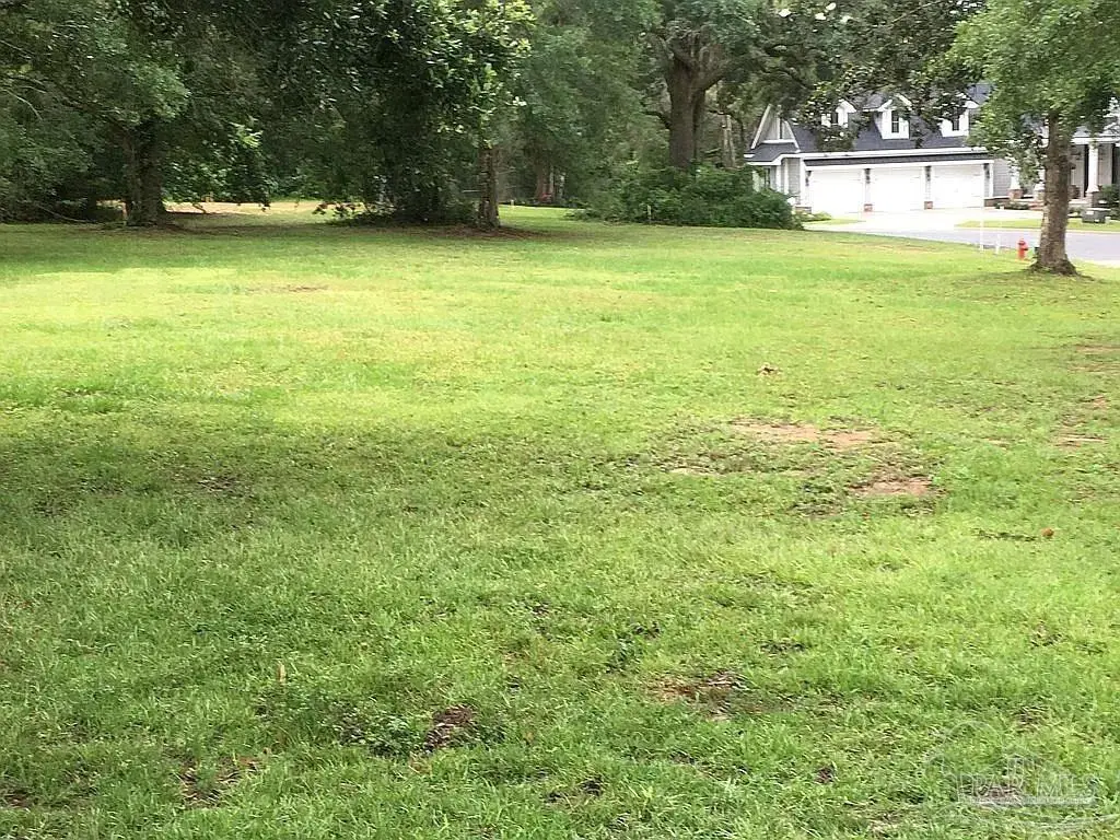 340 Swiftcreek Dr, Cantonment, FL 32533 - Image #1