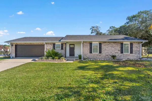 686 Seapine Cir, Pensacola, FL 32506