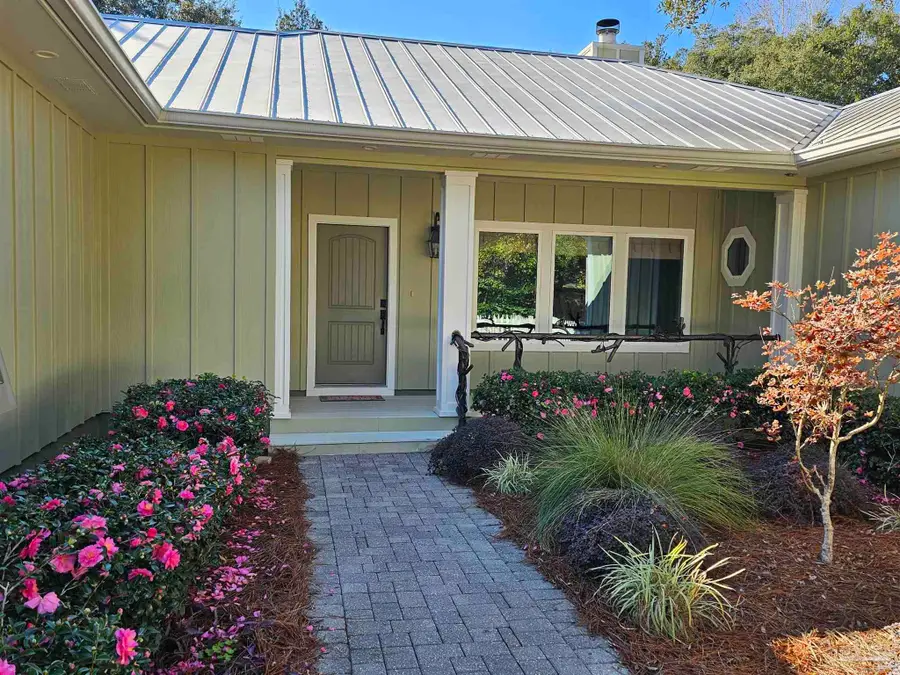 1271 Ainsworth Dr, Gulf Breeze, FL 32563 - Image #3