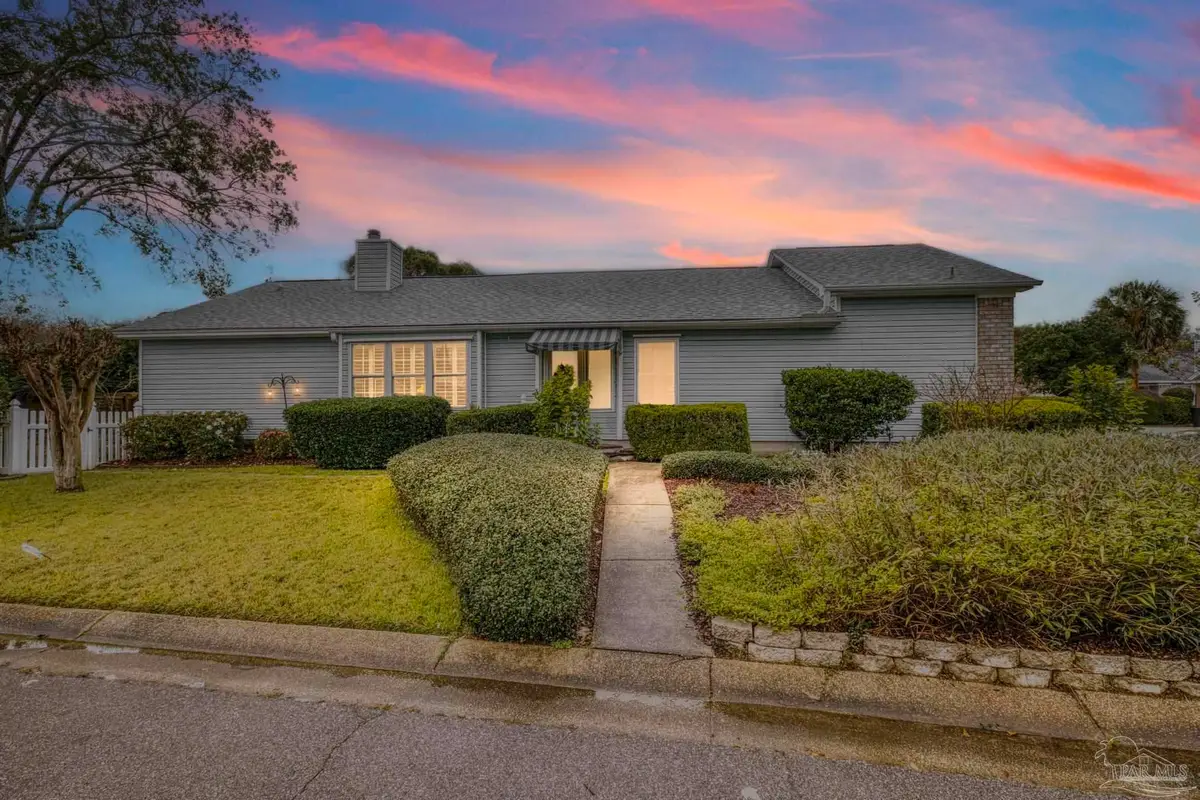 3515 Silvertree Ln, Pensacola, FL 32504 - Image #1