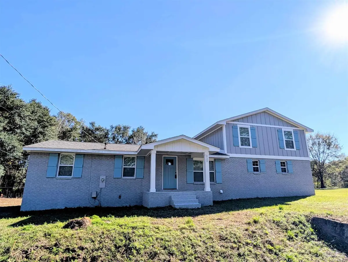 222 Santa Rosa Dr, Cantonment, FL 32533 - Image #1