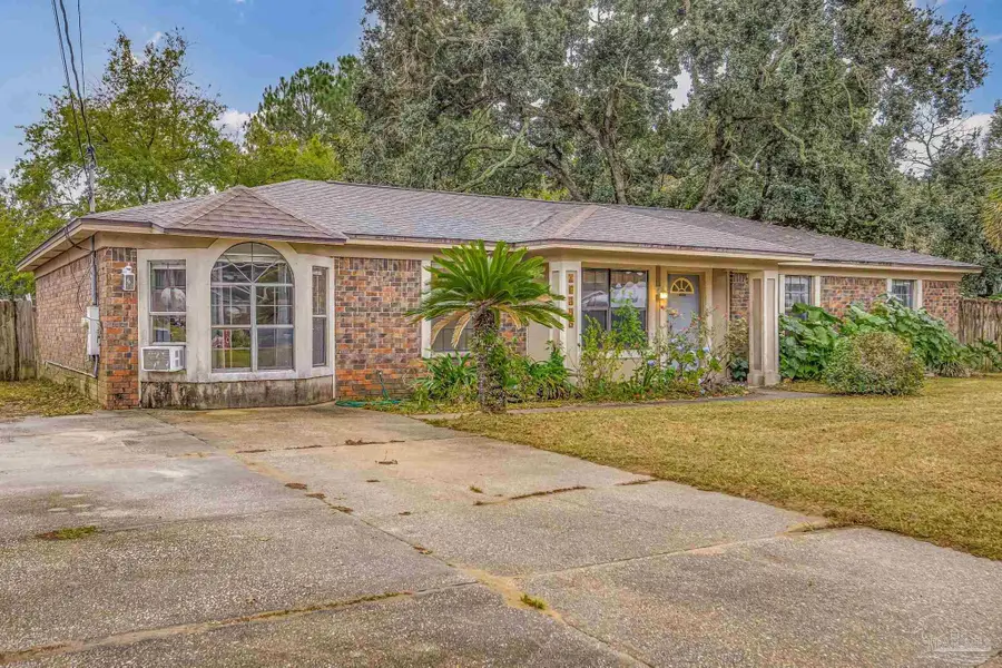 10495 Silver Creek Dr, Pensacola, FL 32506 - Image #2