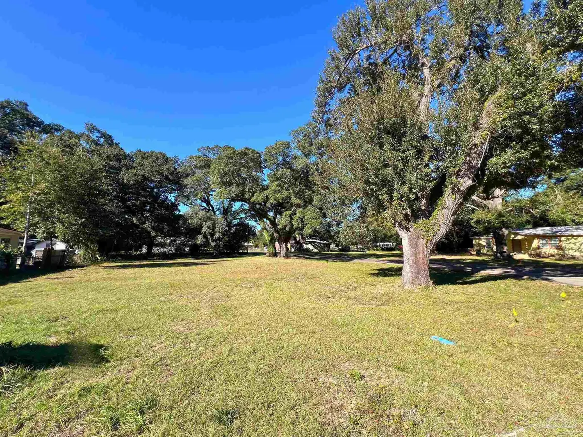 5 Simon Ct, Pensacola, FL 32505 - Image #1