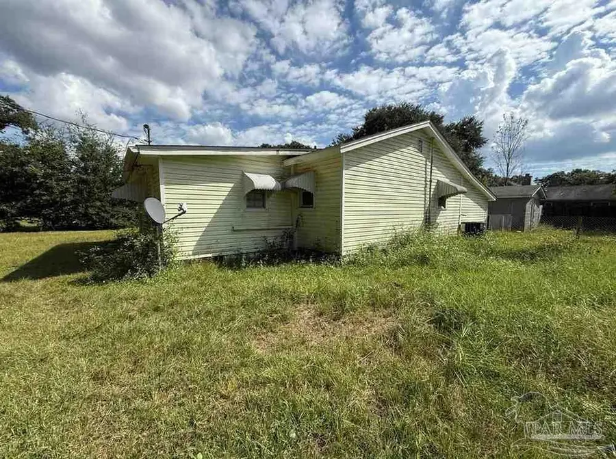 5685 Nicholas Ln, Pensacola, FL 32526 - #3