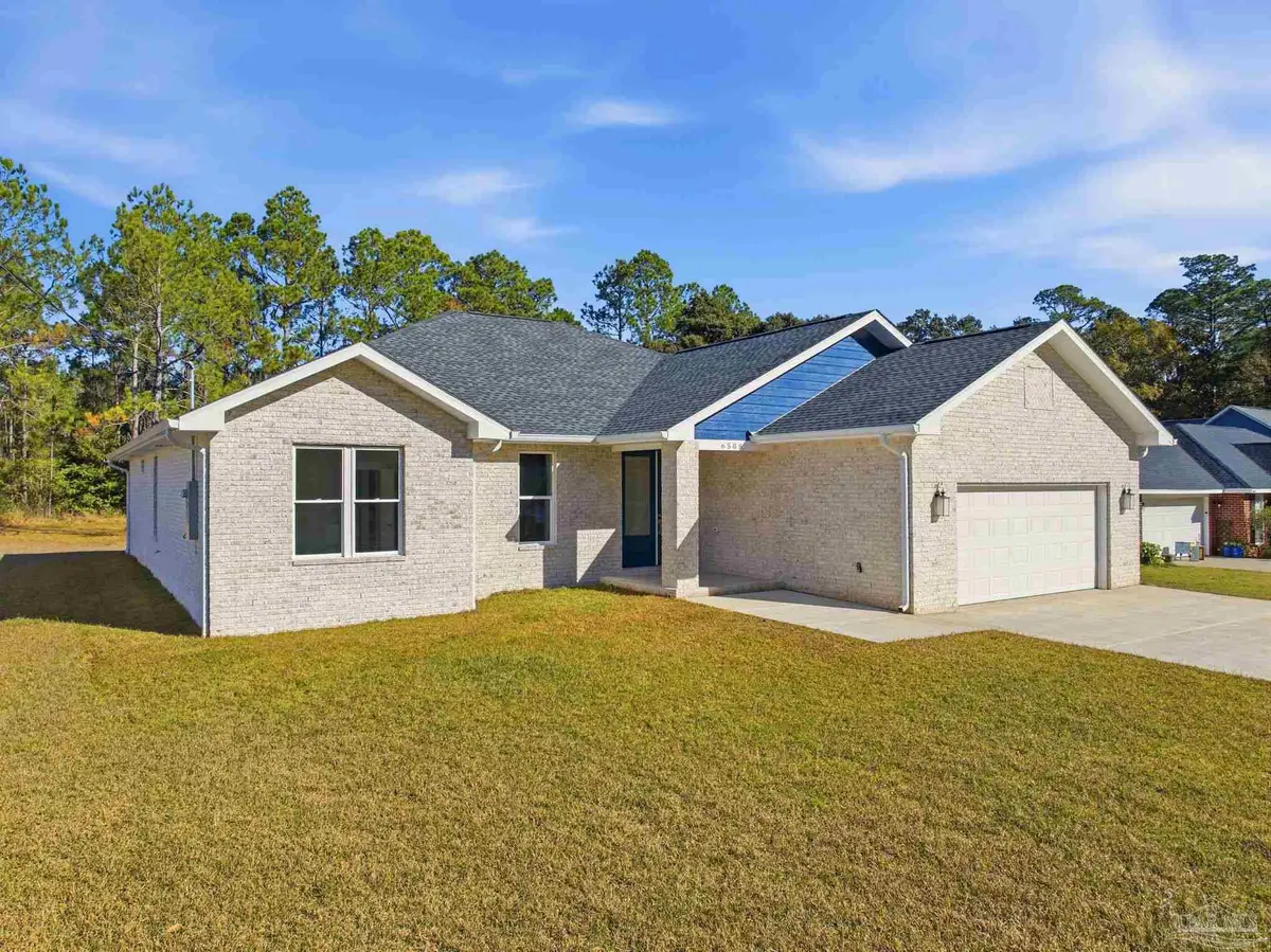 6508 Tidal Bay Dr, Milton, FL 32583 - Image #1