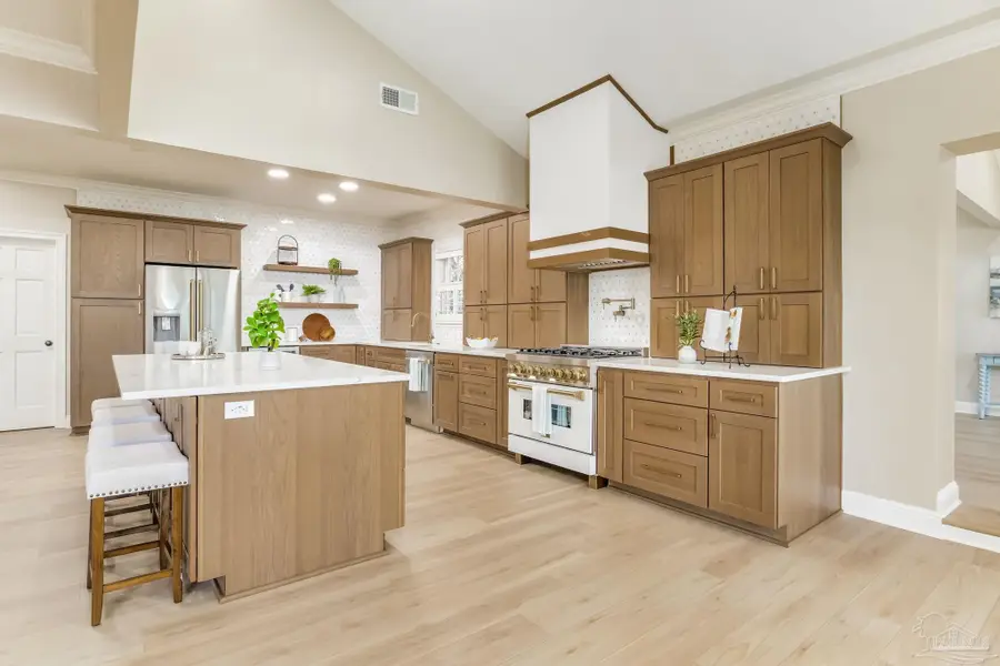 22 Lakeside Dr, Pensacola, FL 32507 - Image #3