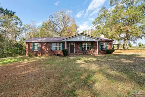 8061 Burley Ln, Century, FL 32535