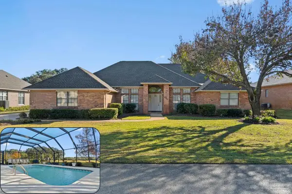 2640 Masters Blvd, Navarre, FL 32566