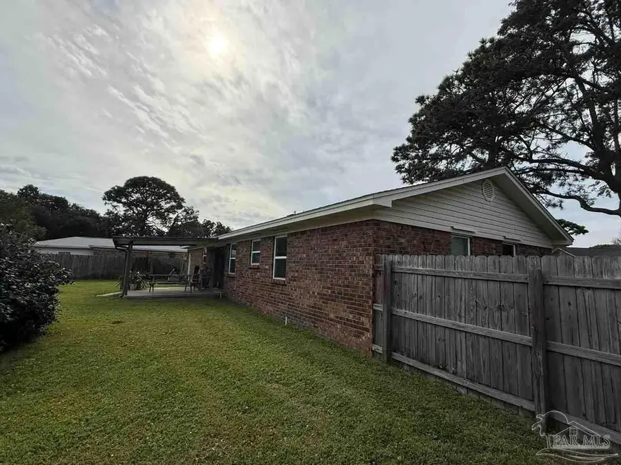 1372 El Sereno Pl, Gulf Breeze, FL 32563 - Image #3