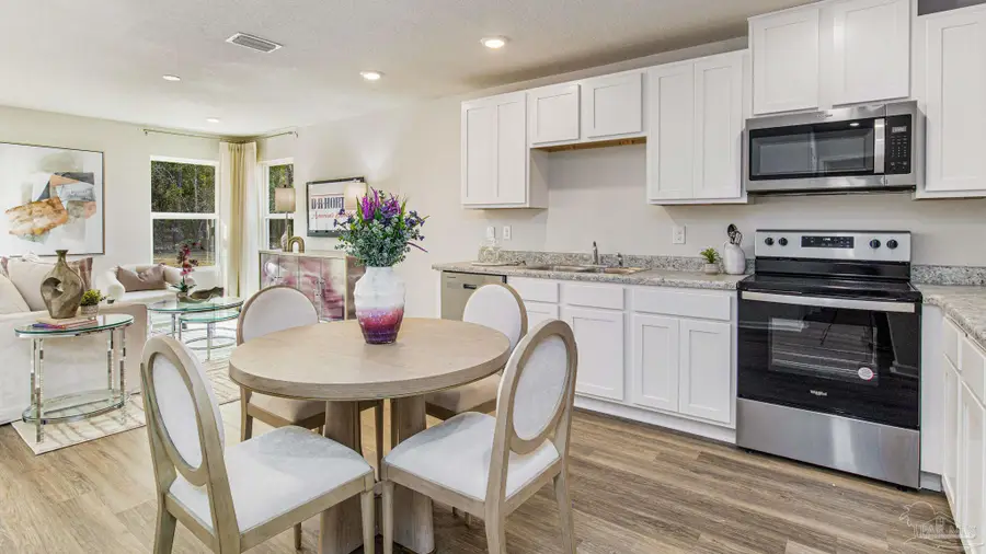 6469 Firefly Dr, Milton, FL 32583 - Image #2