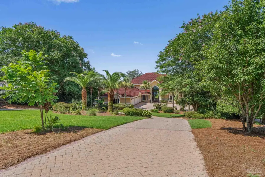 2319 Bayou Blvd, Pensacola, FL 32503 - Image #3