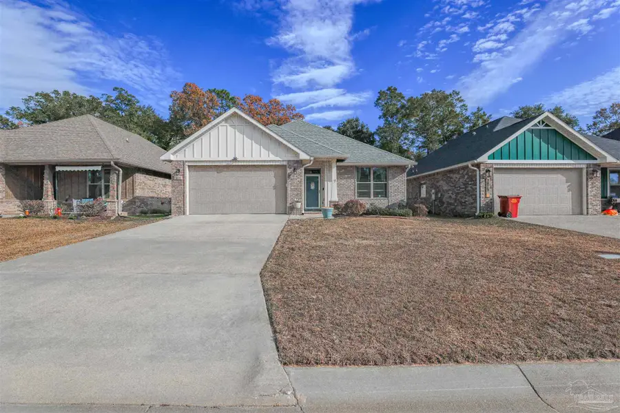 3879 Shady Grove Dr, Pace, FL 32571 - Image #2