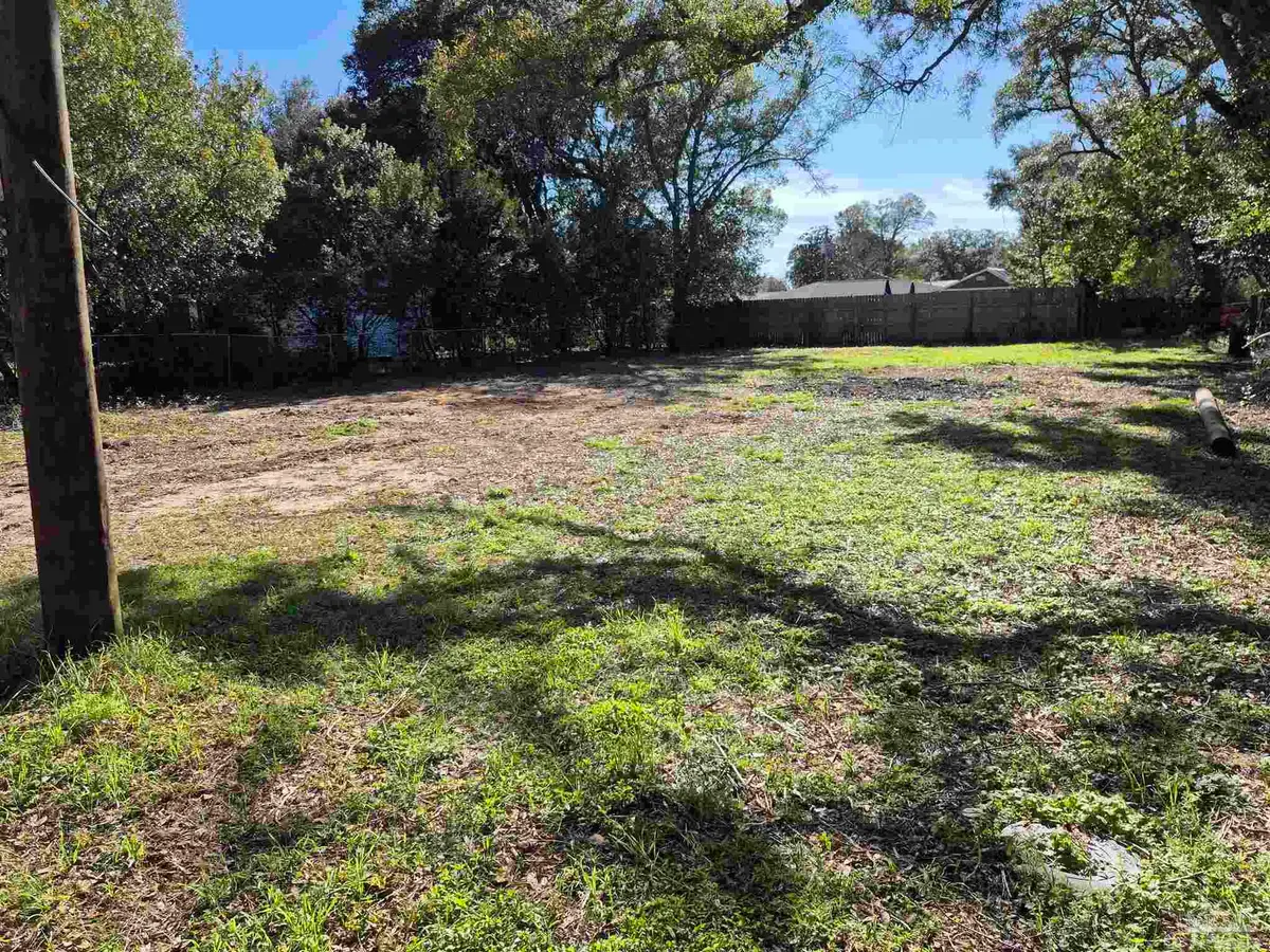 7311 Hayward St, Pensacola, FL 32526 - #1
