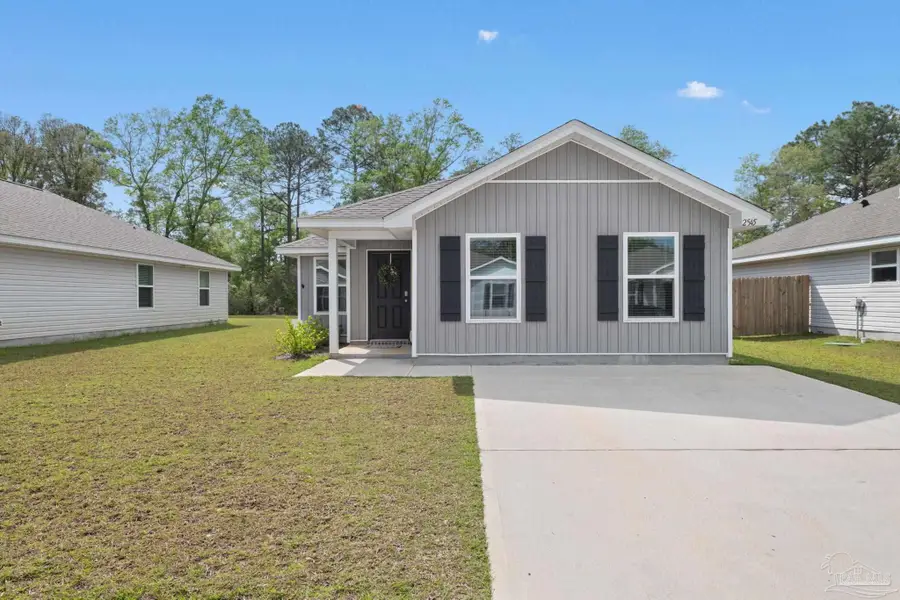 2545 Sutton Place Dr, Cantonment, FL 32533 - Image #2