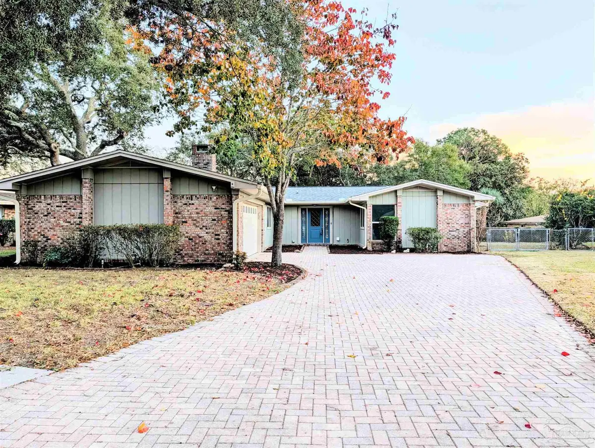 6 Stafford Cir, Fort Walton Beach, FL 32547 - Image #1