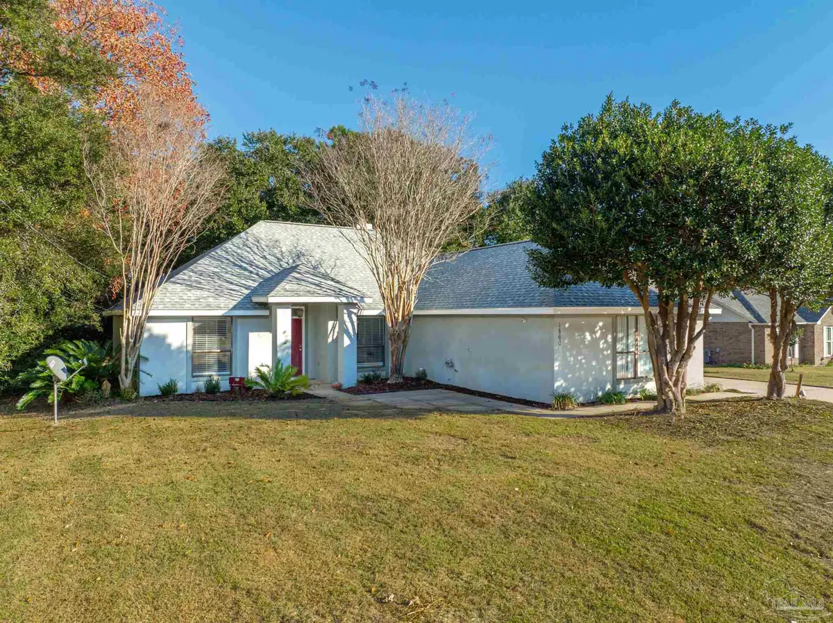 1860 Sparrow Ln, Navarre, FL 32566 - Image #1