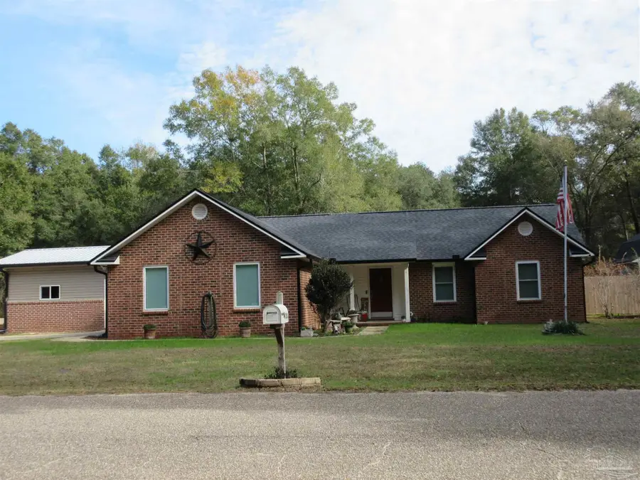 6728 Tyler Dr, Milton, FL 32570 - Image #2