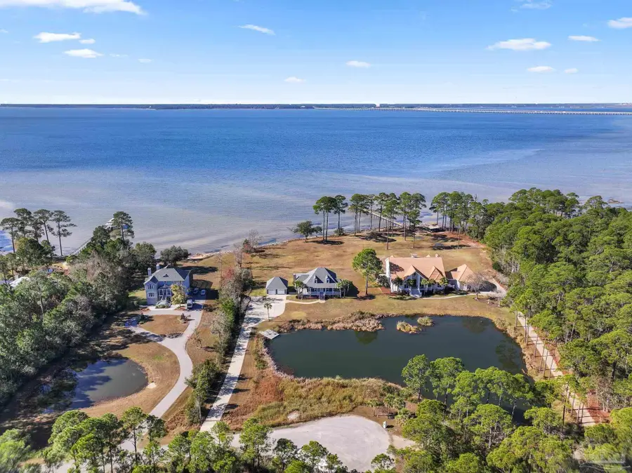 5513 Bay Meadows Dr, Milton, FL 32583 - Image #3