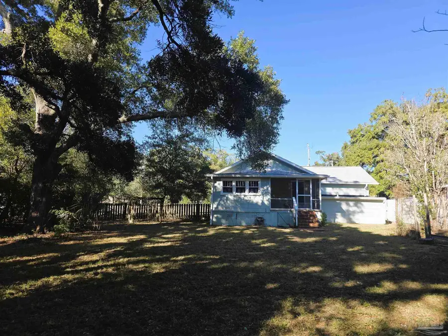 1915 W Wright St, Pensacola, FL 32502 - Image #2
