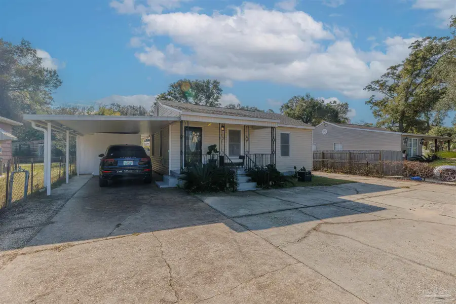 39 Sandalwood St, Pensacola, FL 32505 - Image #2