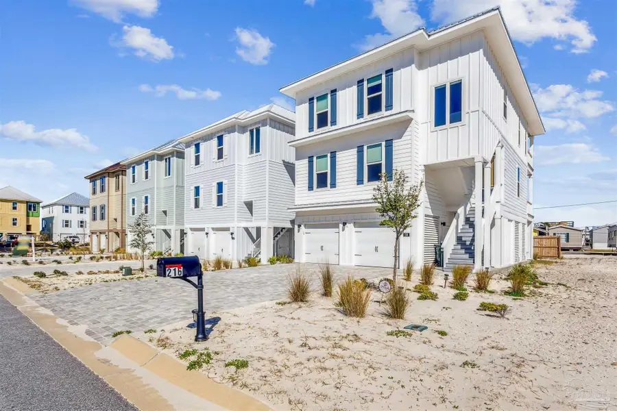 216 Clipper Dr, Pensacola, FL 32507 - Image #3