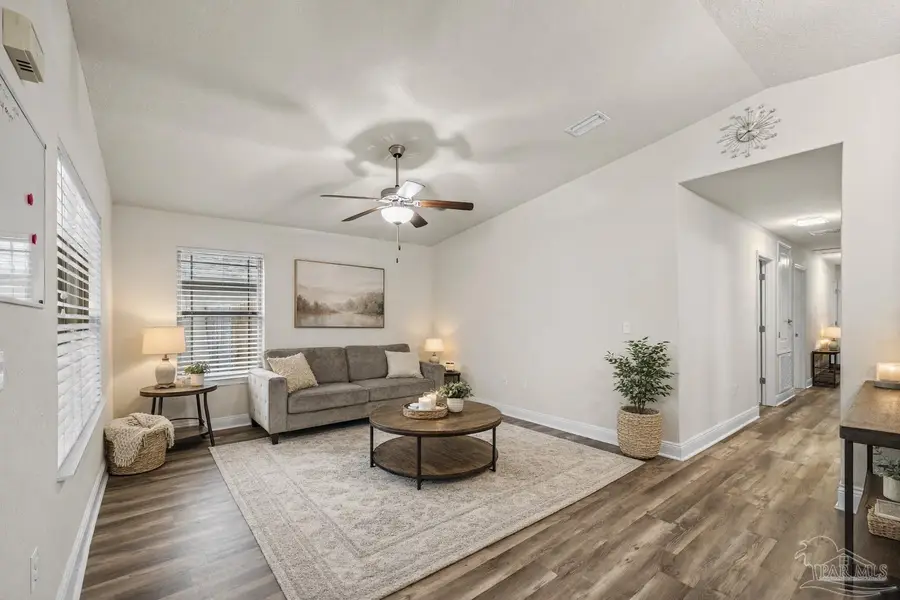 5143 Carmell Ridge Cir, Milton, FL 32570 - Image #2